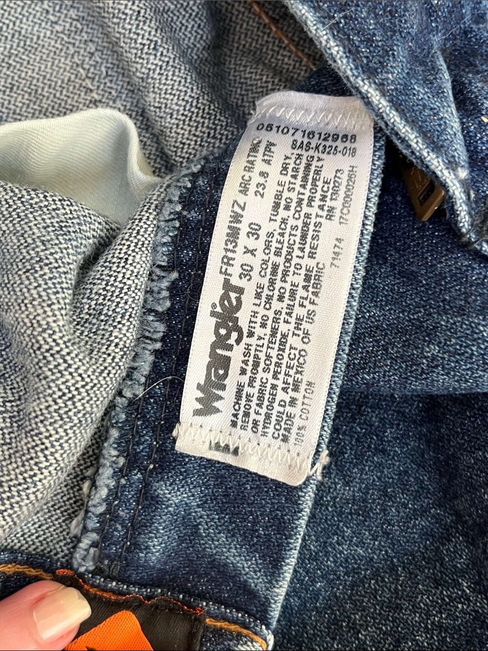 Wrangler Vintage-Inspired Boyfriend Jeans in Dark Blue - Picture 3 of 8